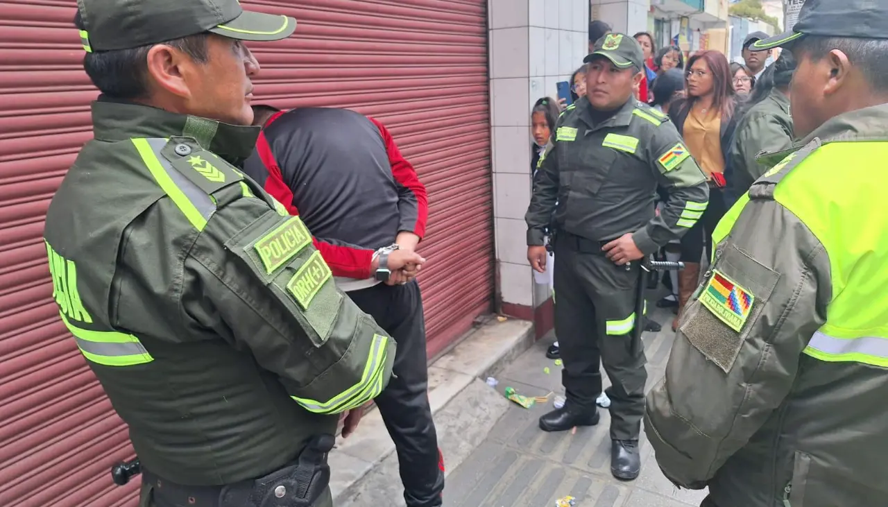 “Quiso abusar nuevamente de mi hija”: Madre retuvo a un hombre y lo acusó de intentar llevarse a una adolescente
