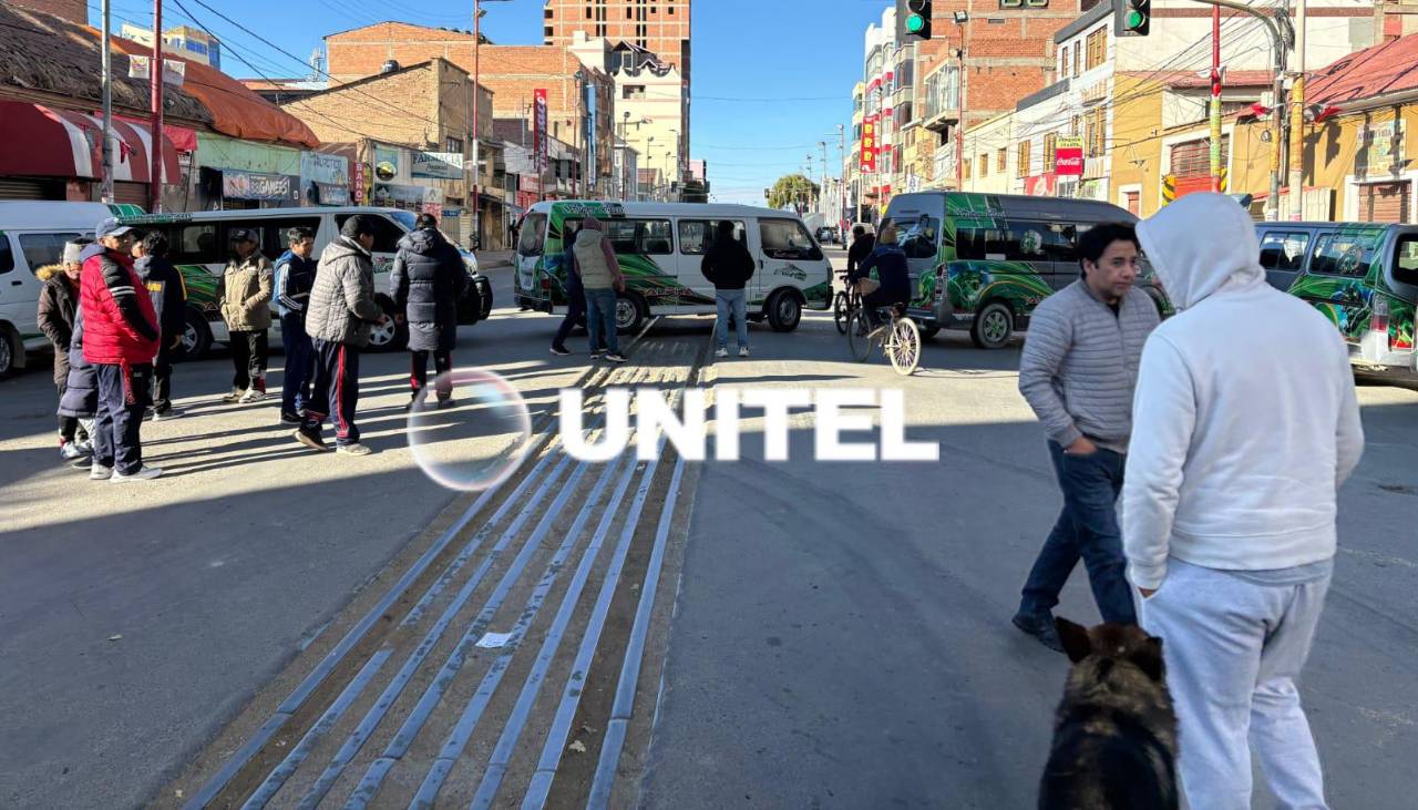 El ministro Medinaceli convoca a los choferes al diálogo; la cita está programada en Oruro para la tarde de este lunes