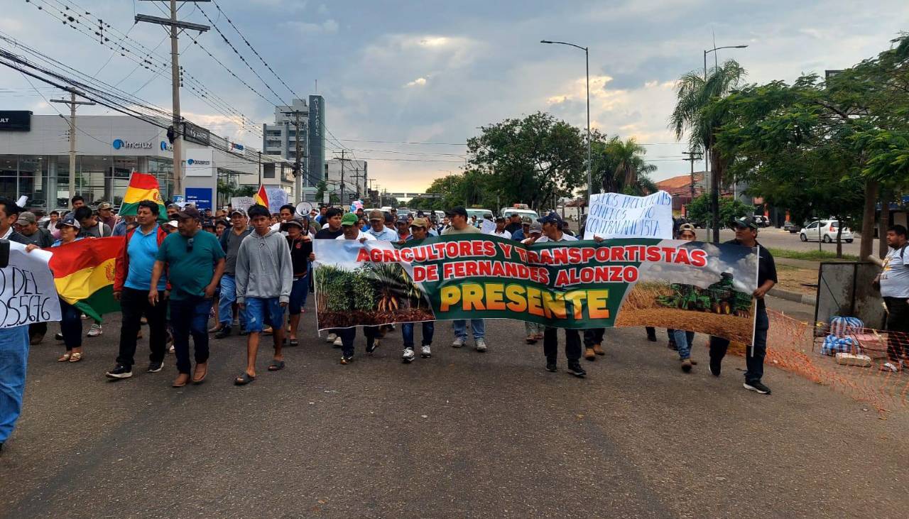 Cañeros marchan y se declaran en emergencia: exigen anular el decreto por el diésel