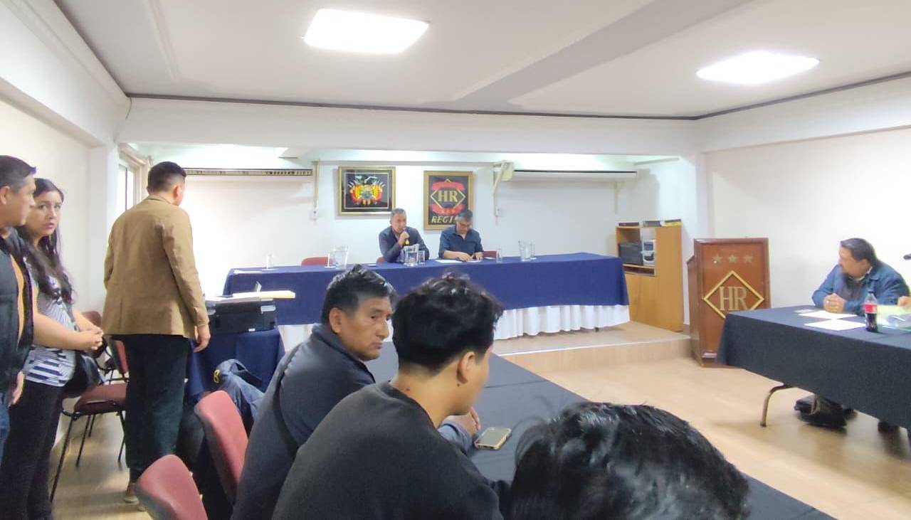 Gobierno se reúne con sectores en Cochabamba y ratifica que el DS 5503 no se va a anular