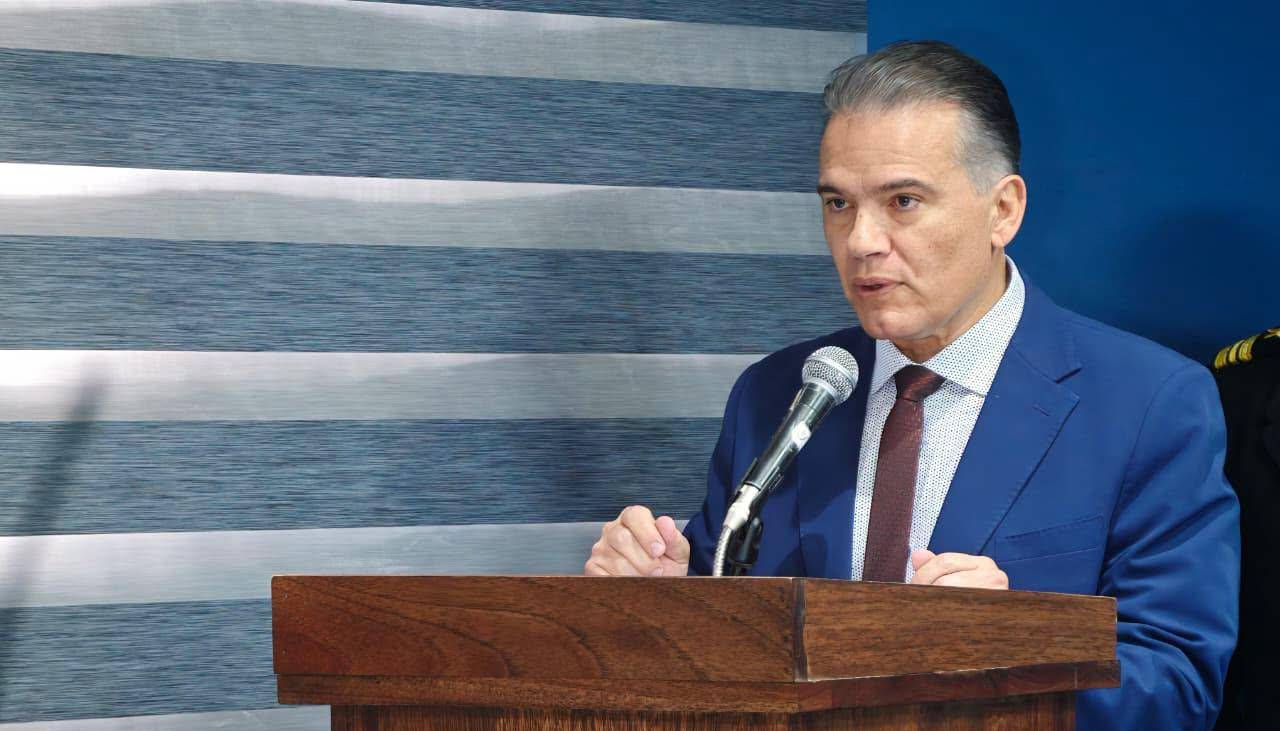 Muertes en Huanuni: Ministro Justiniano pide “investigación rigurosa” ante contradicciones entre la Alcaldía y jefe militar