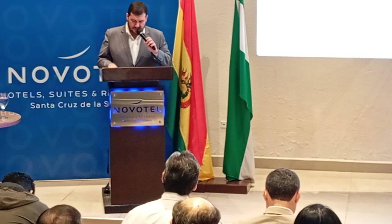 Cívico cruceño a legisladores electos: “Que su labor en la ALP sea un paso hacia la consolidación de la autonomía”