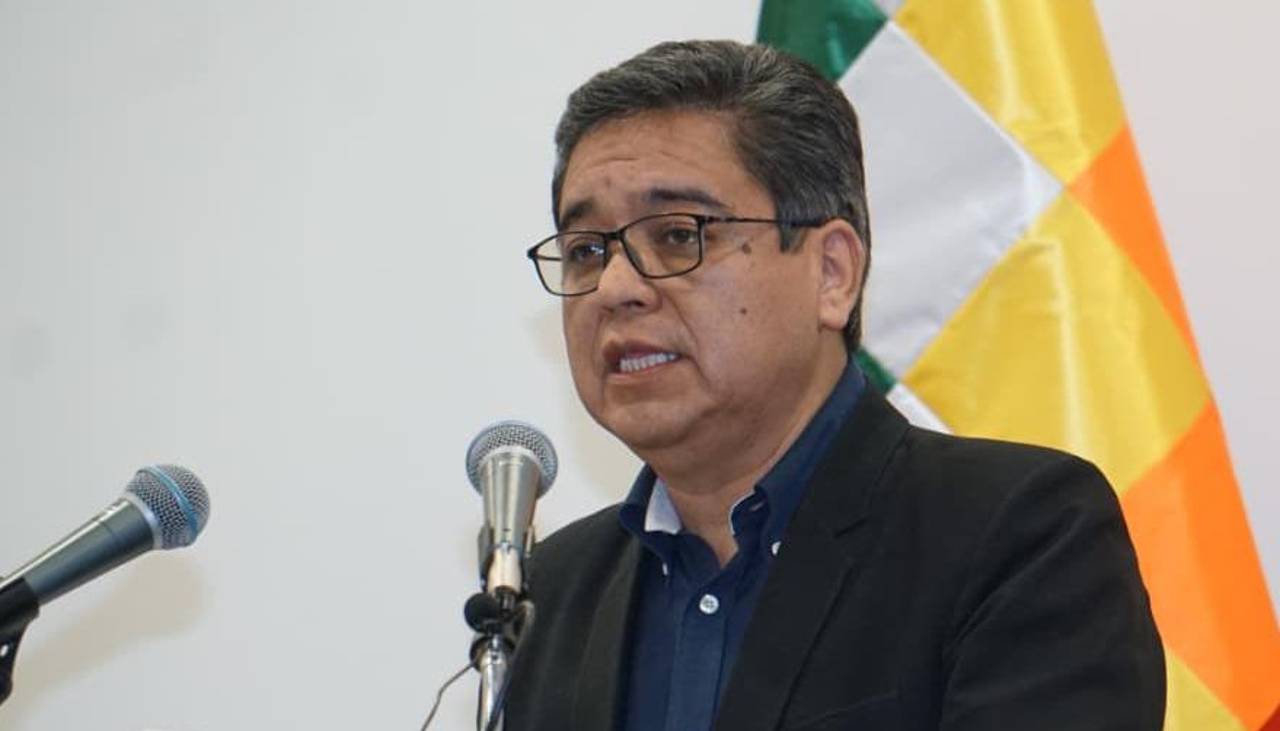 Primer año de gestión: Paz dará un mensaje al regresar de Europa y 12 ministerios rendirán informe, dice vocero Gálvez