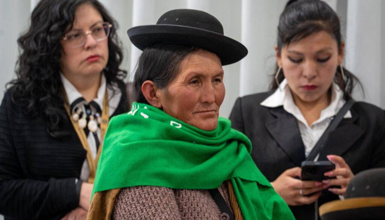 Día de la Mujer Boliviana: Disponen asueto de media jornada este lunes 12 de octubre