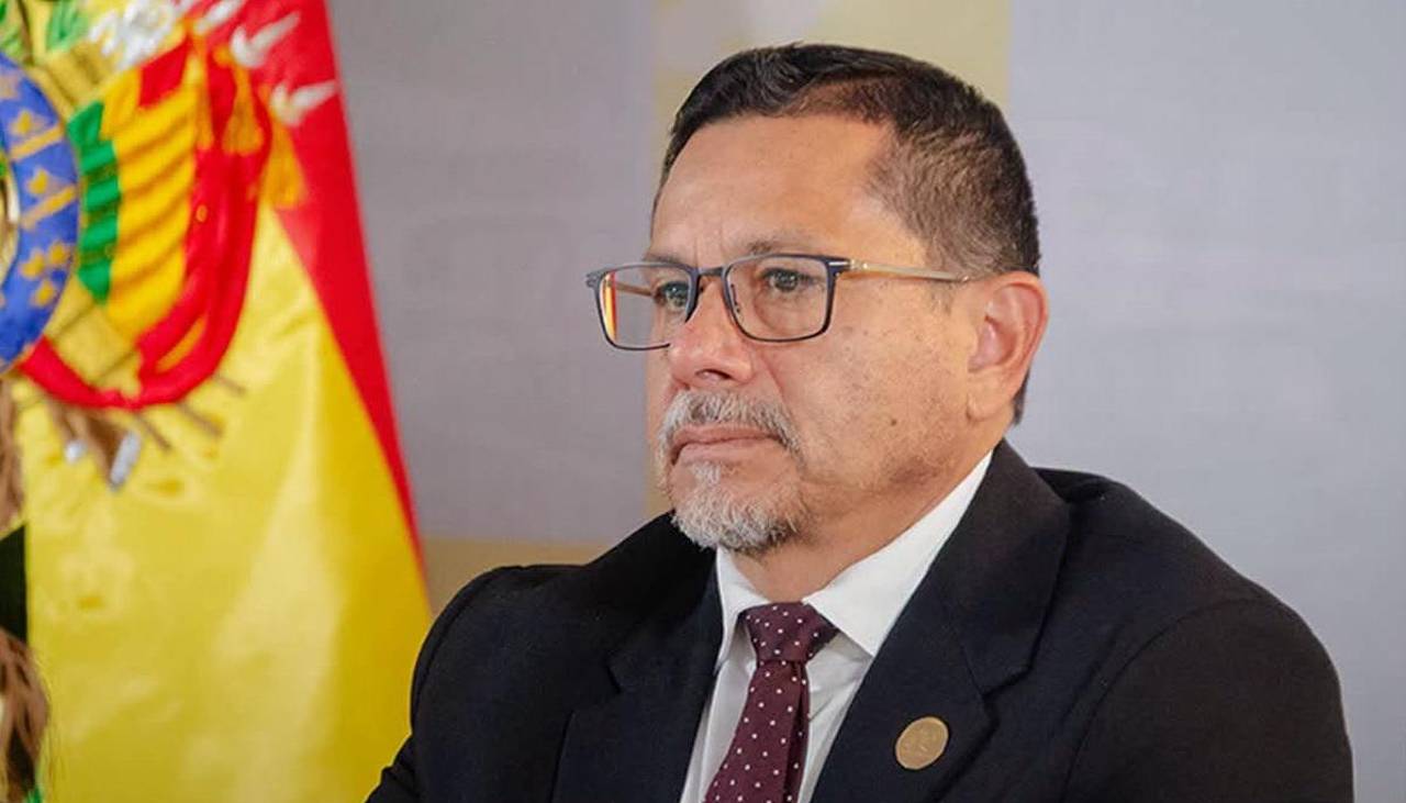 Reportan que el presidente de la Aduana está estable tras una descompensación por una fuerte crisis de asma