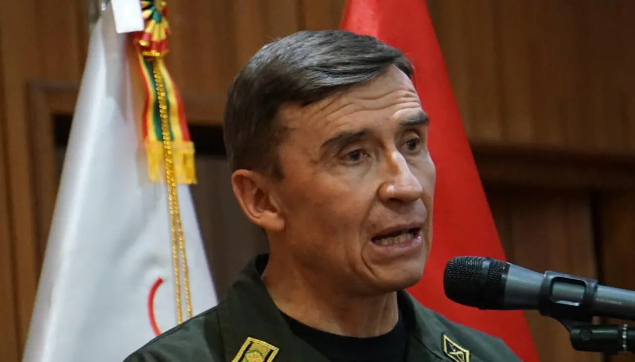 Comandante general de la Policía se reúne con Lara y dice que este martes se anunciarán medidas contra la corrupción