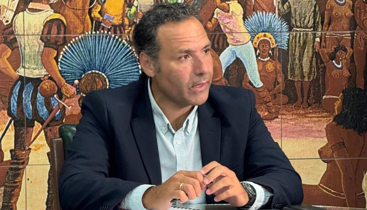 Dirigente cívico: Espinoza debe explicar al país, en interpelación, la compra de su vehículo