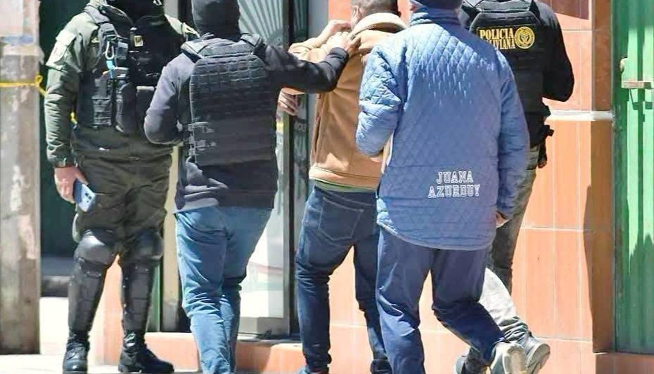 El exfiscal superior Irusta ya está en la cárcel de Patacamaya; el policía Aparicio llegó a Chonchocoro