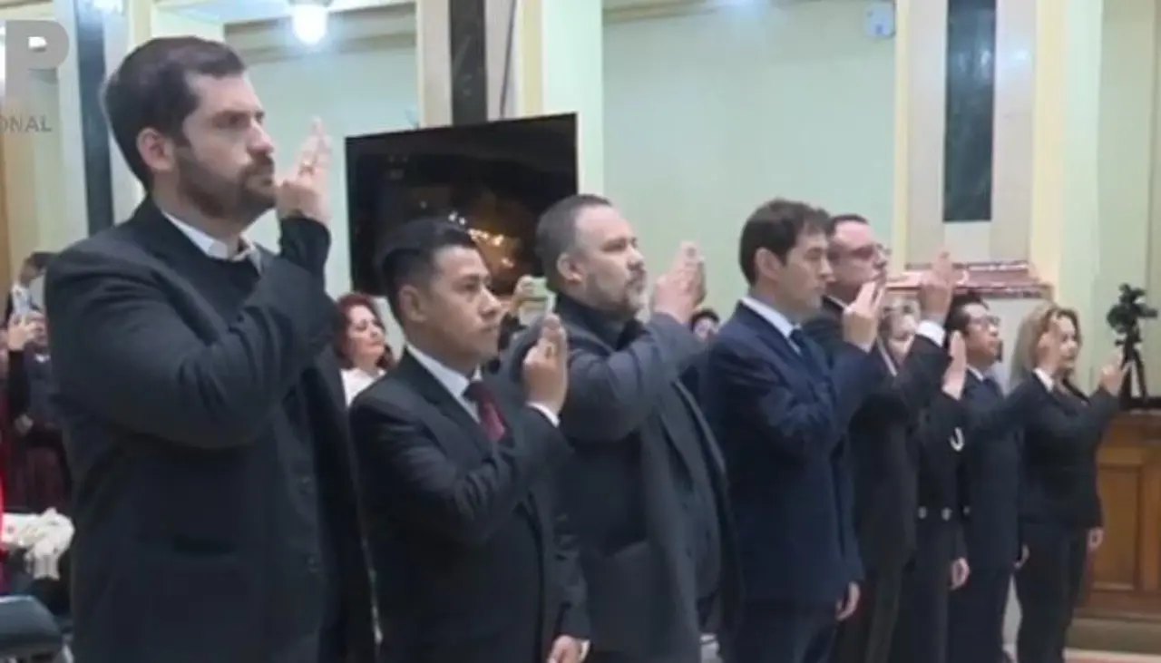 Posesionan a nuevos vocales del TSE que asumen con el reto de enfilar las subnacionales