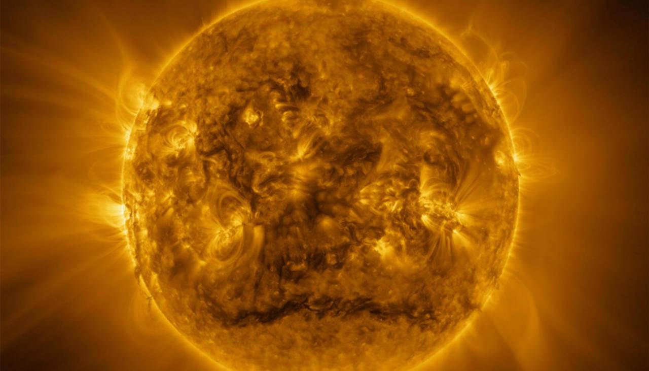 Una tormenta solar “severa” golpea hasta este jueves el campo magnético de la Tierra