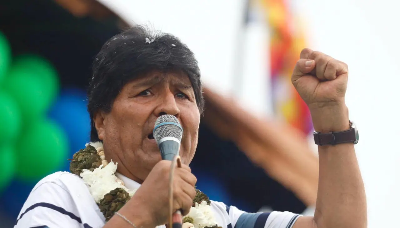 Evo dice que resistirá a lo que considera una “guerra judicial, política y electoral” 