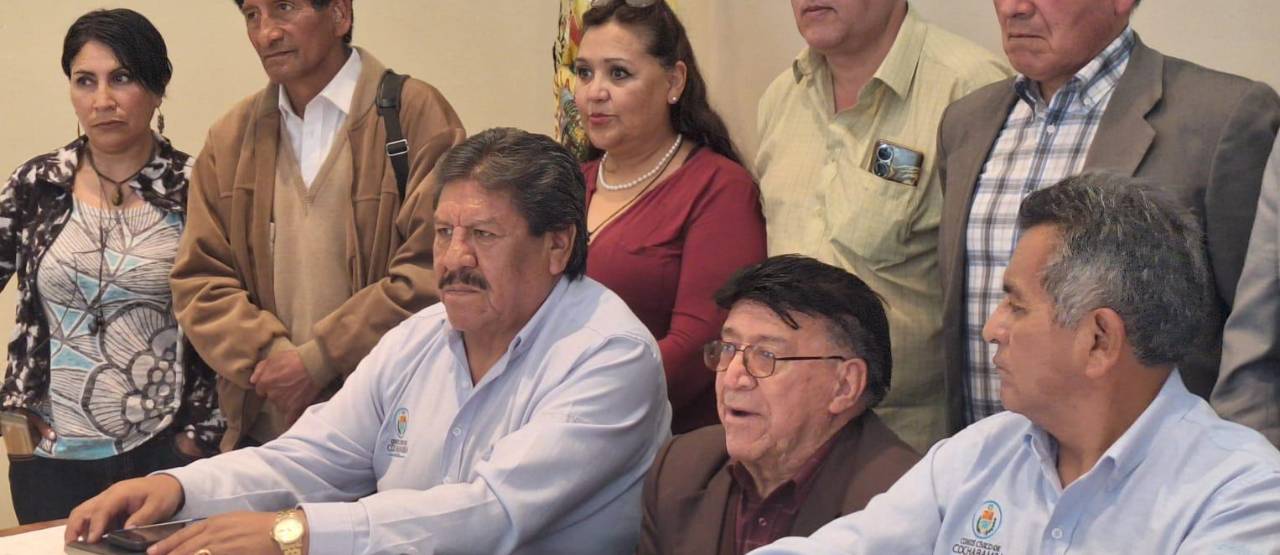 Una segunda vuelta sin guerra sucia y el inicio del proceso para el pacto fiscal, son conclusiones de la reunión nacional de cívicos