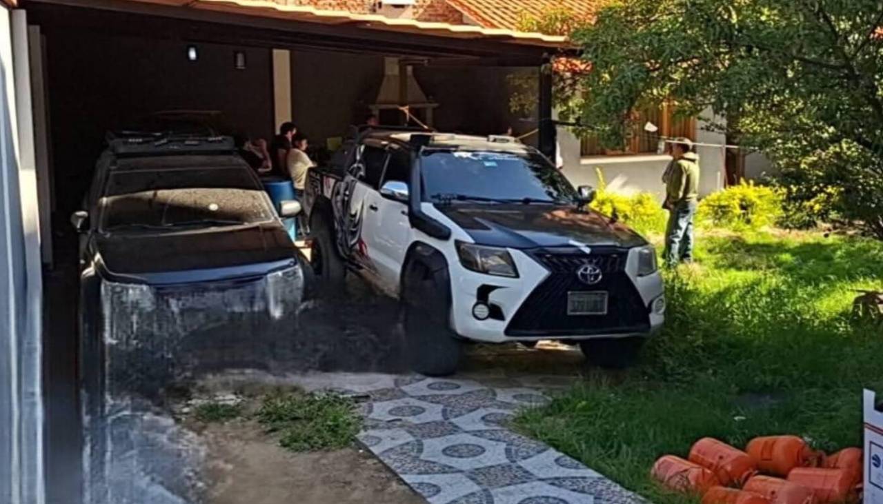 Denuncian que policías hallados con droga usaban la camioneta del asesinado en Pucarita para actos ilícitos