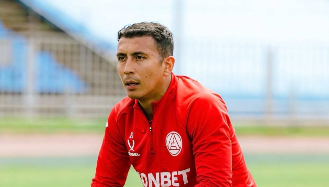 El boliviano Roberto Carlos Fernández renueva con el FC Akron y se queda hasta 2030