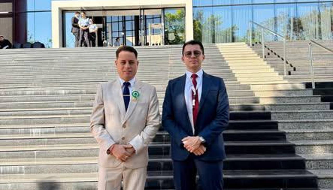 Lara se muestra con Vidovic en Paraguay y en un comunicado se refleja que sigue como funcionario de Vicepresidencia 