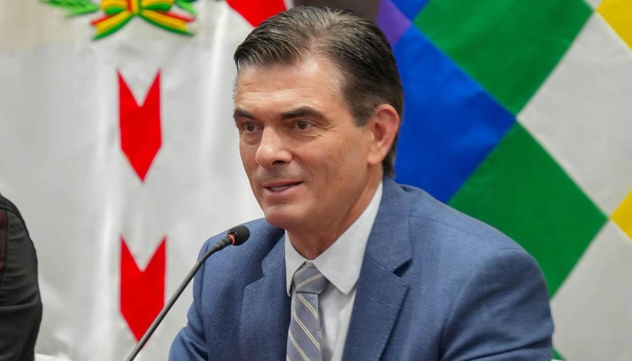 Rodrigo Paz dice que el 50% del contenido educativo lo definirán los departamentos