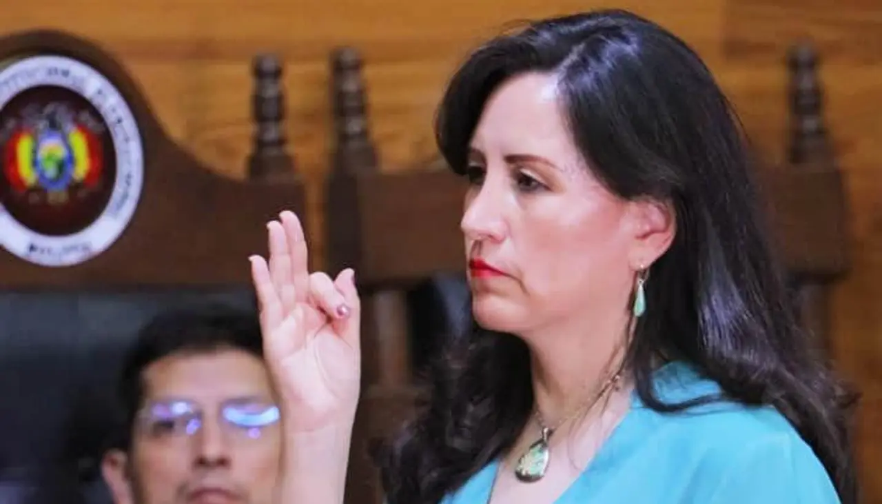 “La Constitución establece límites para evitar la tiranía”: ¿Quién es la nueva presidenta del TCP?