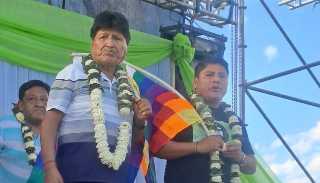 Evo Morales llega acompañado del gobernador Loza a la concentración en Ivirgarzama 