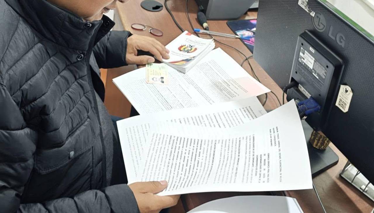 Exdiputado Barral presenta denuncia penal contra Lara por “publicar” llamadas grabadas sin consentimiento