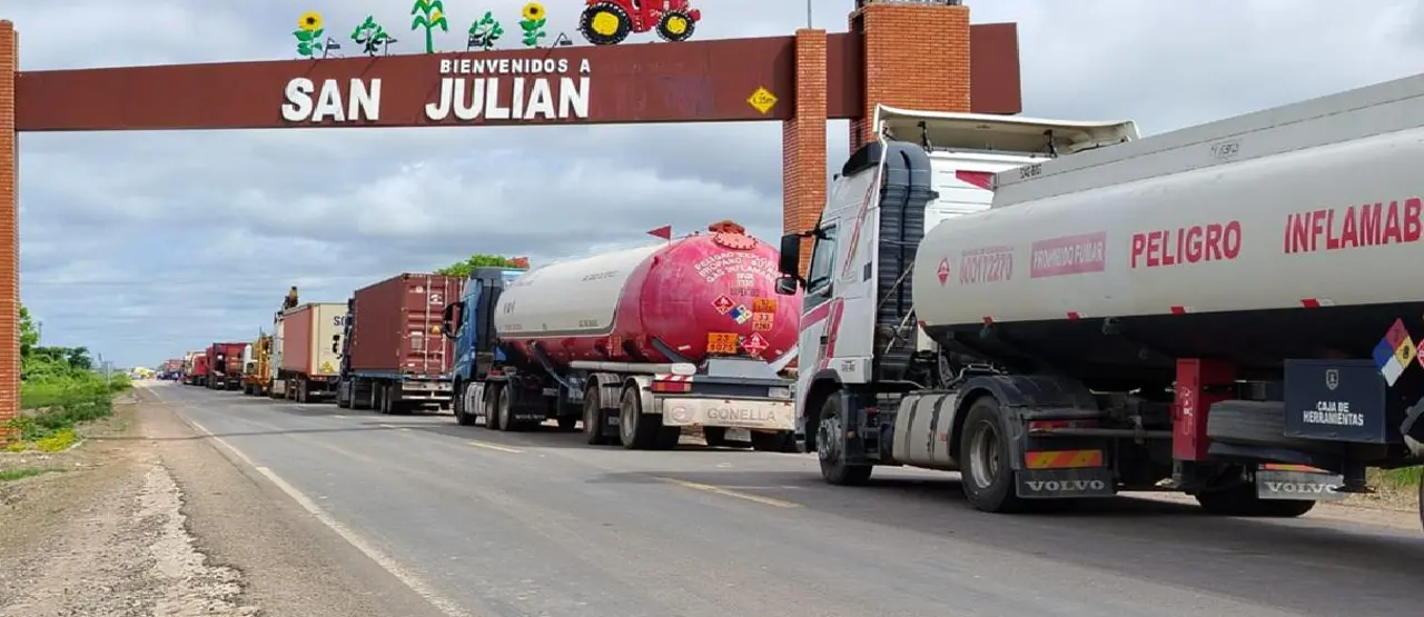 Santa Cruz: Crece la afectación por bloqueos instalados en Yapacaní y San Julián