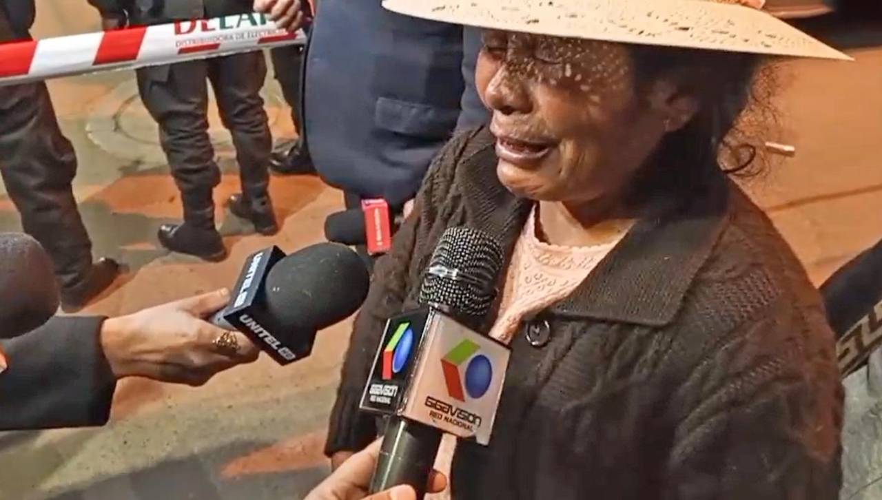 “Que me digan dónde está mi hijo, no está en ninguna lista”: una mamá desesperada llegó al cuartel de Viacha