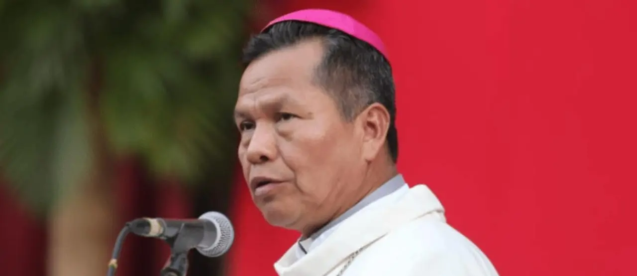 Arzobispo Leigue: “Si hay diferencias, hay que sentarse a dialogar; no podemos estar en los medios diciéndonos cosas”