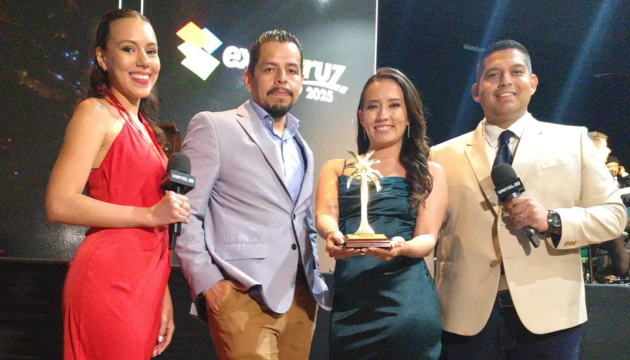 Expocruz 2025: UNITEL gana la ‘Palmera Dorada’ en la categoría Comunicación