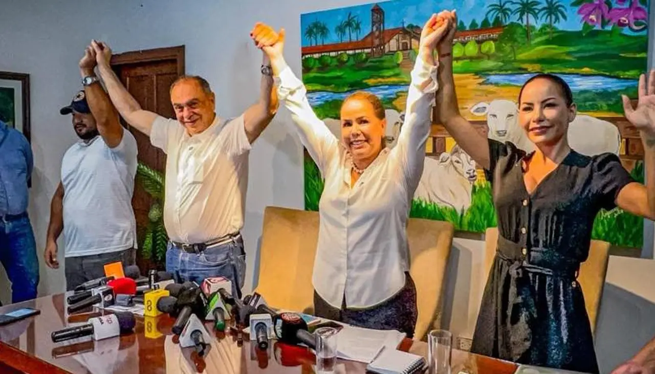 Angélica Sosa presenta a Mayté Flores y Rodrigo Barbery, que postularán a concejales por Santa Cruz Para Todos