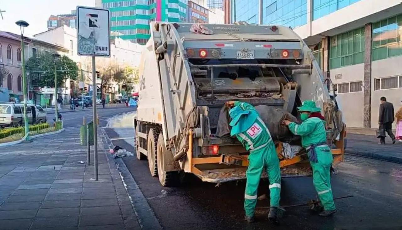 La Paz: El servicio de recojo de basura queda suspendido por falta de diésel, dice Alcaldía 