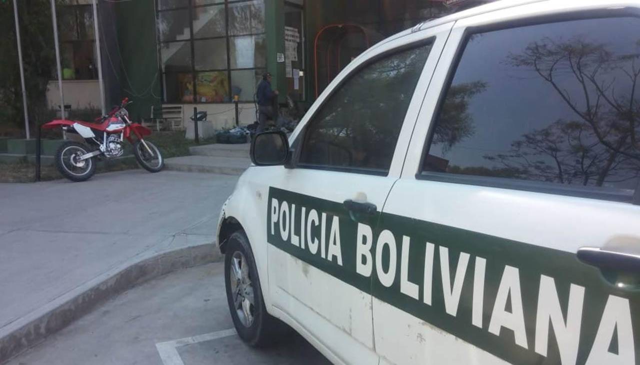 Joven madre lucha por su vida tras ser atacada con alcohol y fuego por su pareja 
