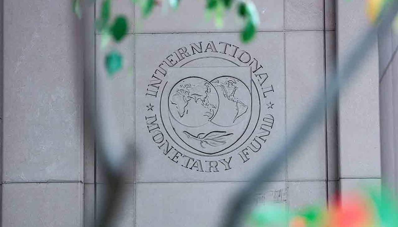 Bolivia será la única economía de América del Sur que se contraerá tanto en 2026 como en 2027, según el FMI
