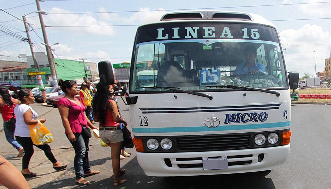 Diésel: Transporte espera ser convocados al diálogo y dice que “ninguno” de los compromisos del Gobierno se cumplió