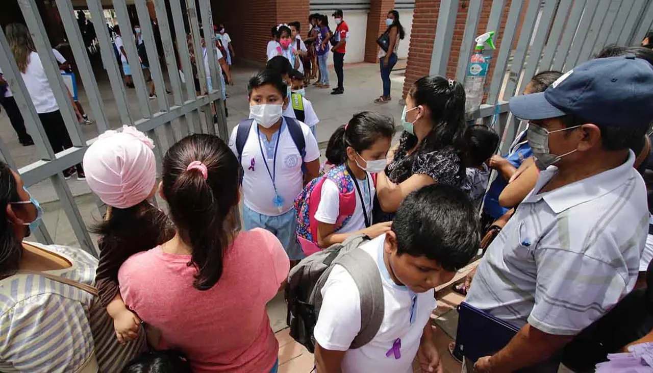 “Había otras formas de proteger a los niños”: Padres cuestionan ampliación de las vacaciones en Santa Cruz