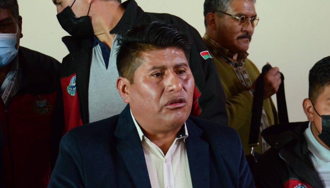 COB pide liberar a Justino Apaza, dirigente de la Fejuve de La Paz acusado de impulsar los bloqueos