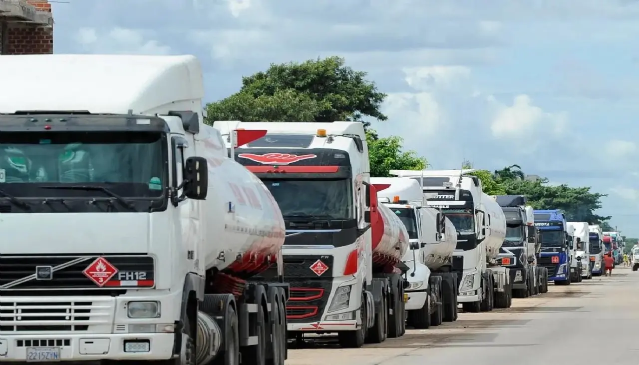 Cisterneros apuntan a negociar tarifas de fletes con el Gobierno y anuncian que cumplirán contratos vigentes