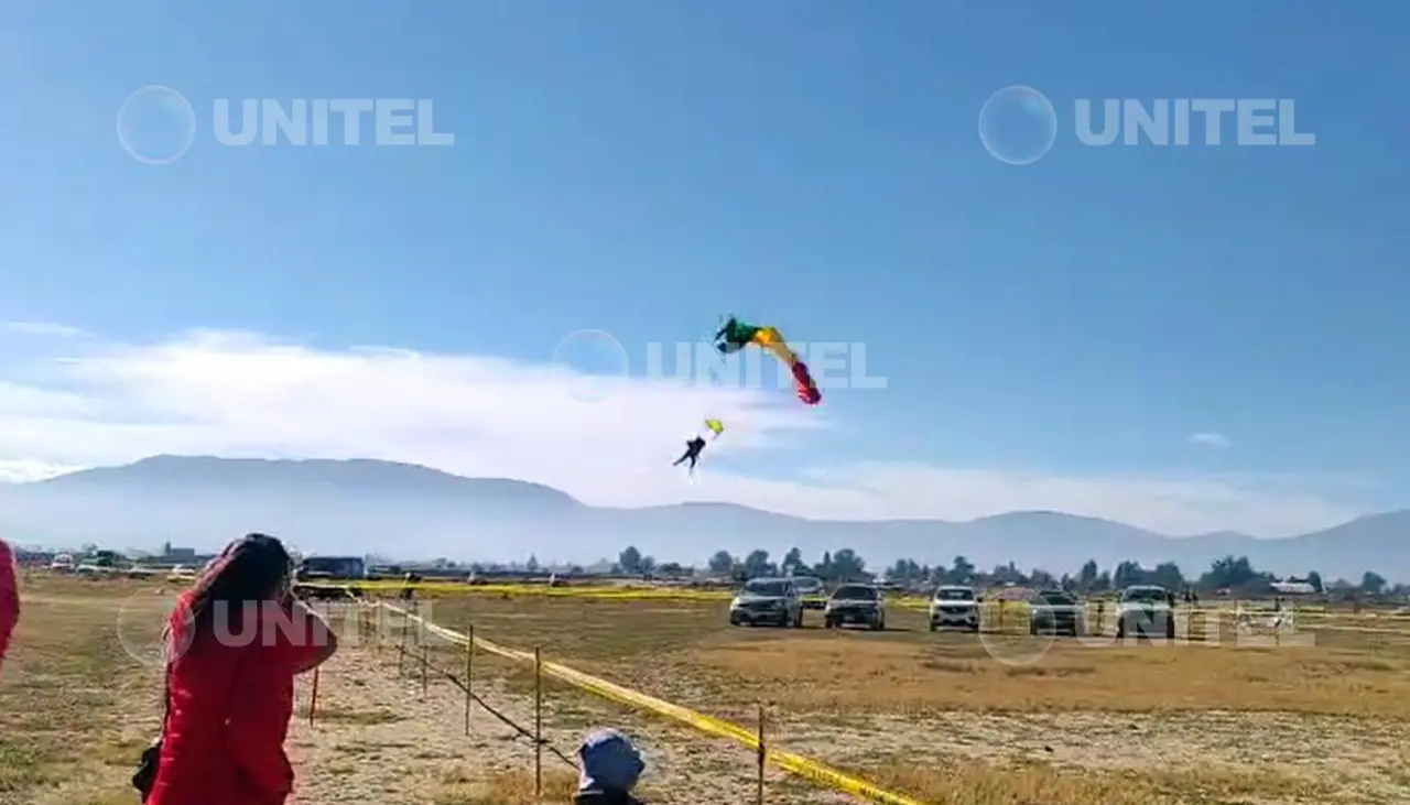 Militar sufre accidente durante salto en paracaídas en Cochabamba