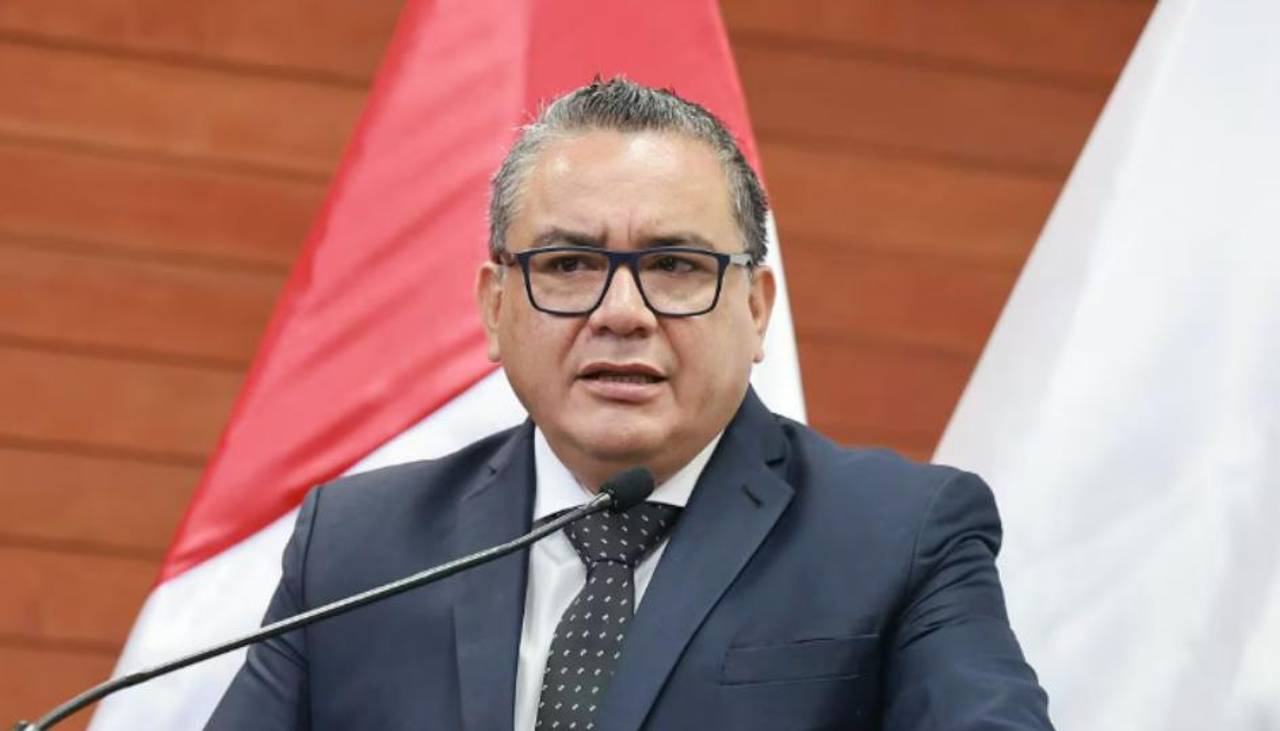 Difunden audios de presunto soborno que implican al ministro de Justicia de Perú