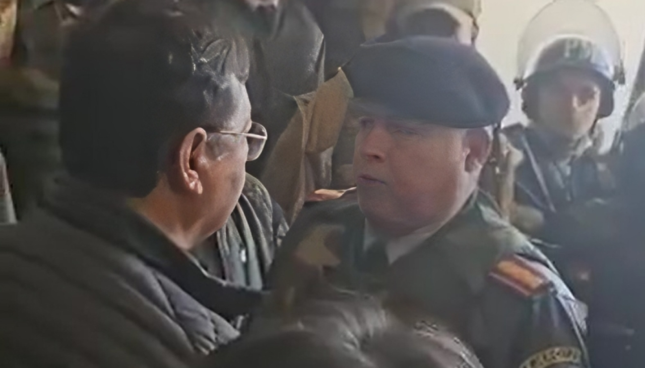 Arce frente a Zúñiga: Revelan nuevo video del encontrón de ambos al ingreso a Palacio Quemado
