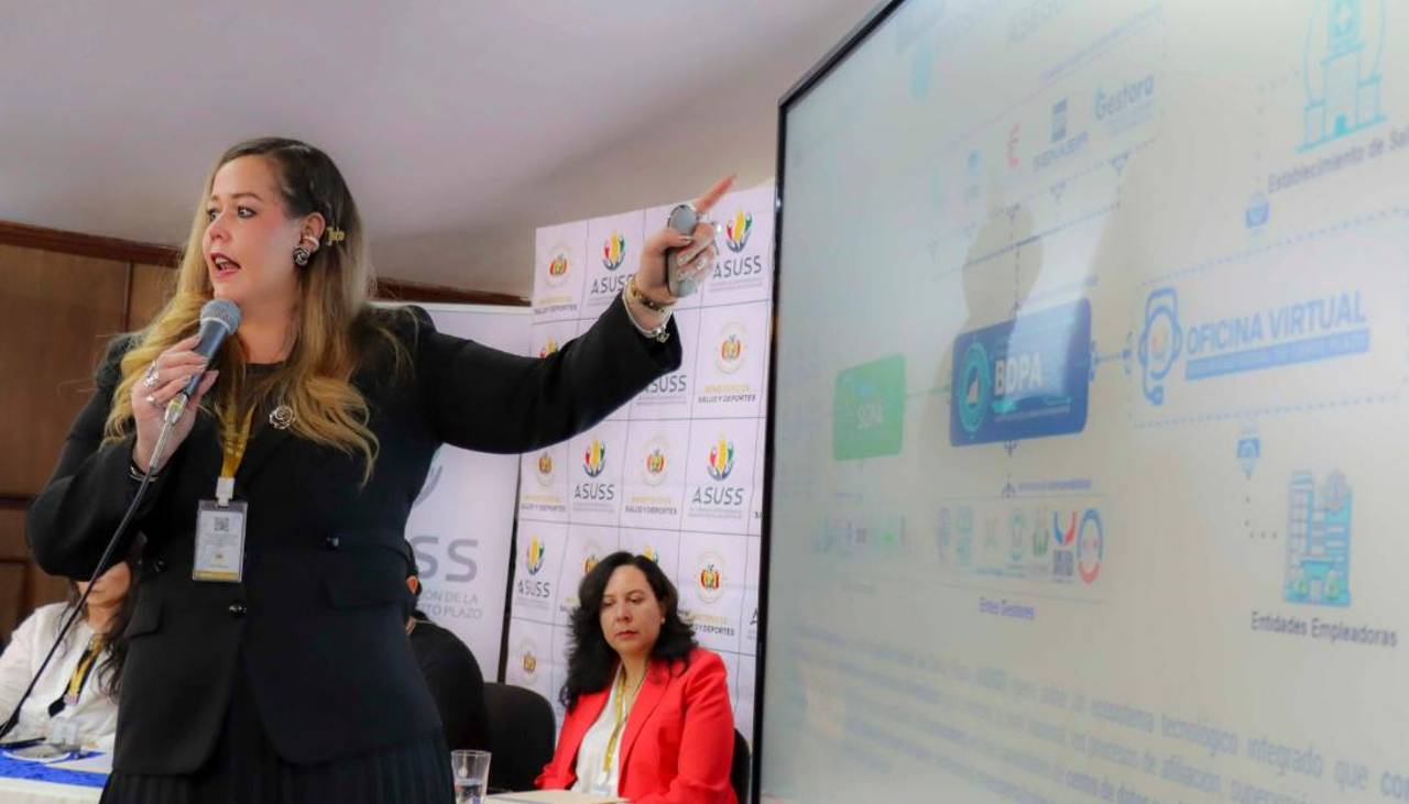 Exdirectora sanitaria rechaza acusaciones de corrupción en su contra y anuncia proceso contra la ministra de Salud