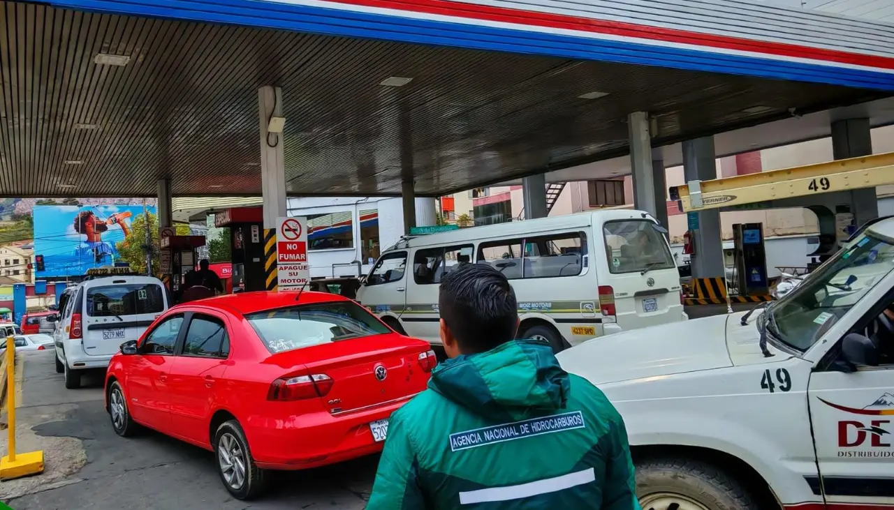 En medio de quejas, ANH activa reunión nacional con sectores y lanza aplicación para mejorar el suministro de carburantes