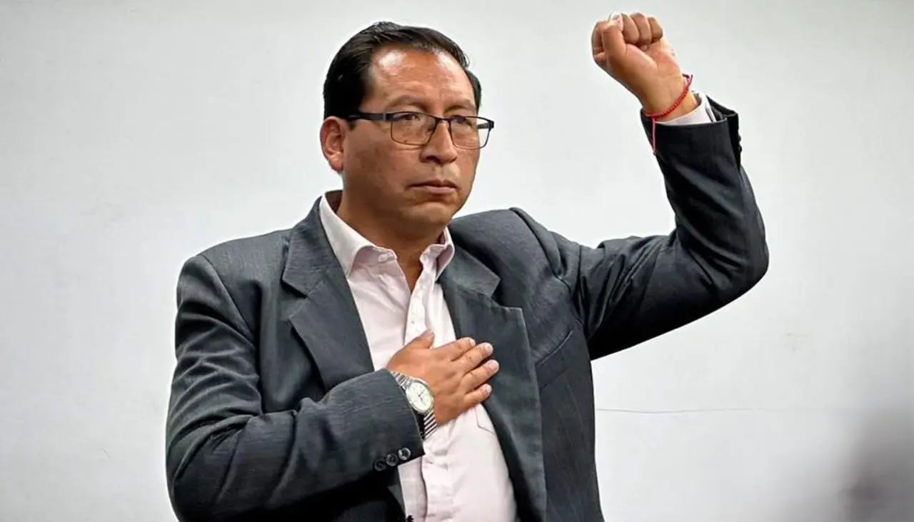 Cae el exgerente de la empresa estatal de oro por ordenar millonarios desembolsos que llegaron “a sus manos”