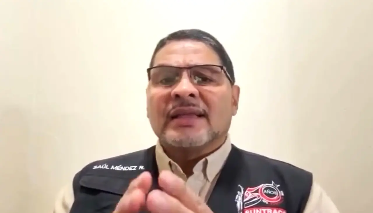 Principal dirigente sindical de Panamá acusado de estafa sale al exilio y llega a Bolivia