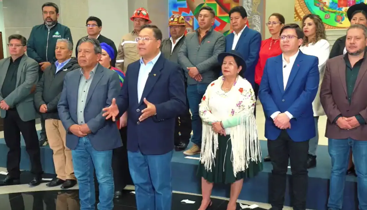 A horas de dejar el poder, Arce defiende su legado, apunta contra Evo y advierte que el proceso de cambio “fue herido de muerte” 