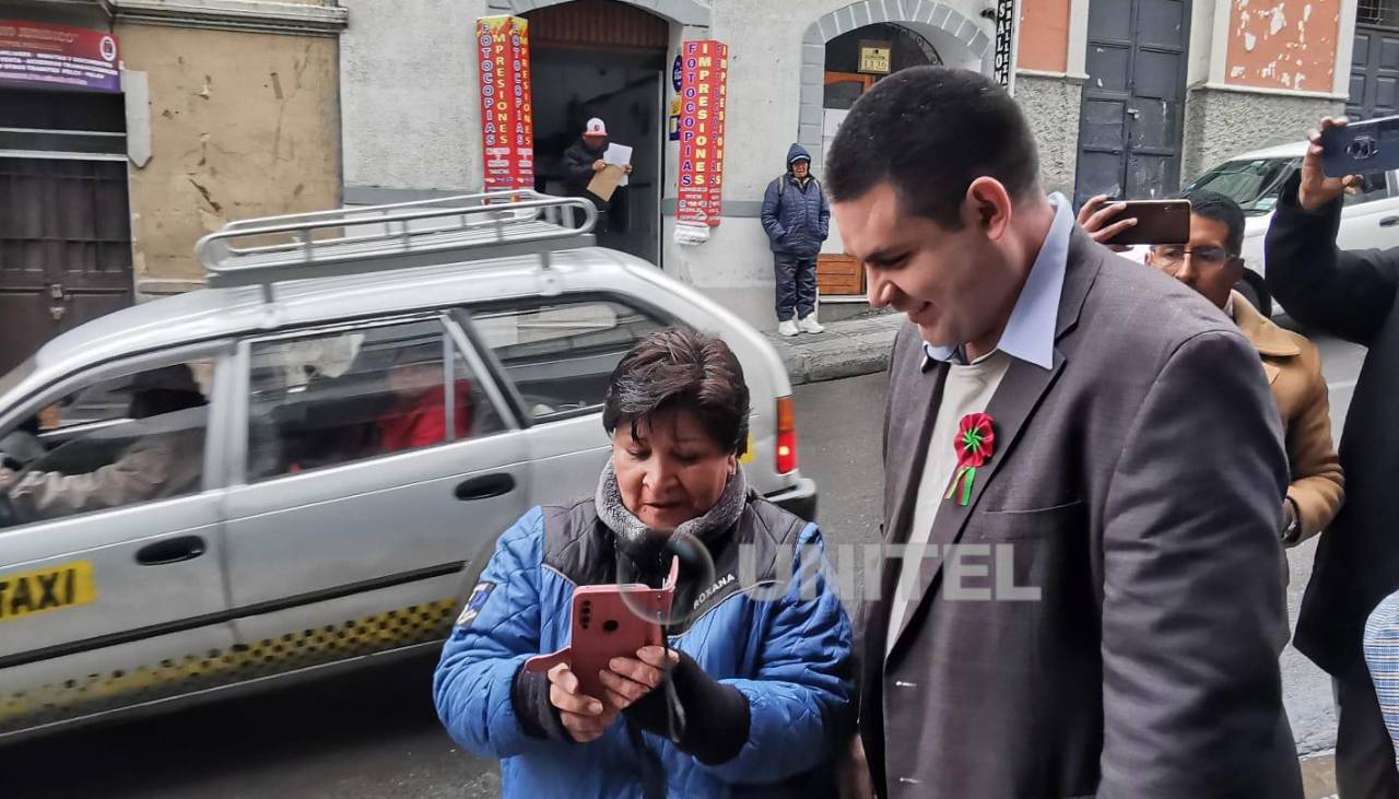 “No me van a silenciar, seguiré opinando”: Tras su declaración, analista Paul Coca ratifica que no conoce a Zúñiga 
