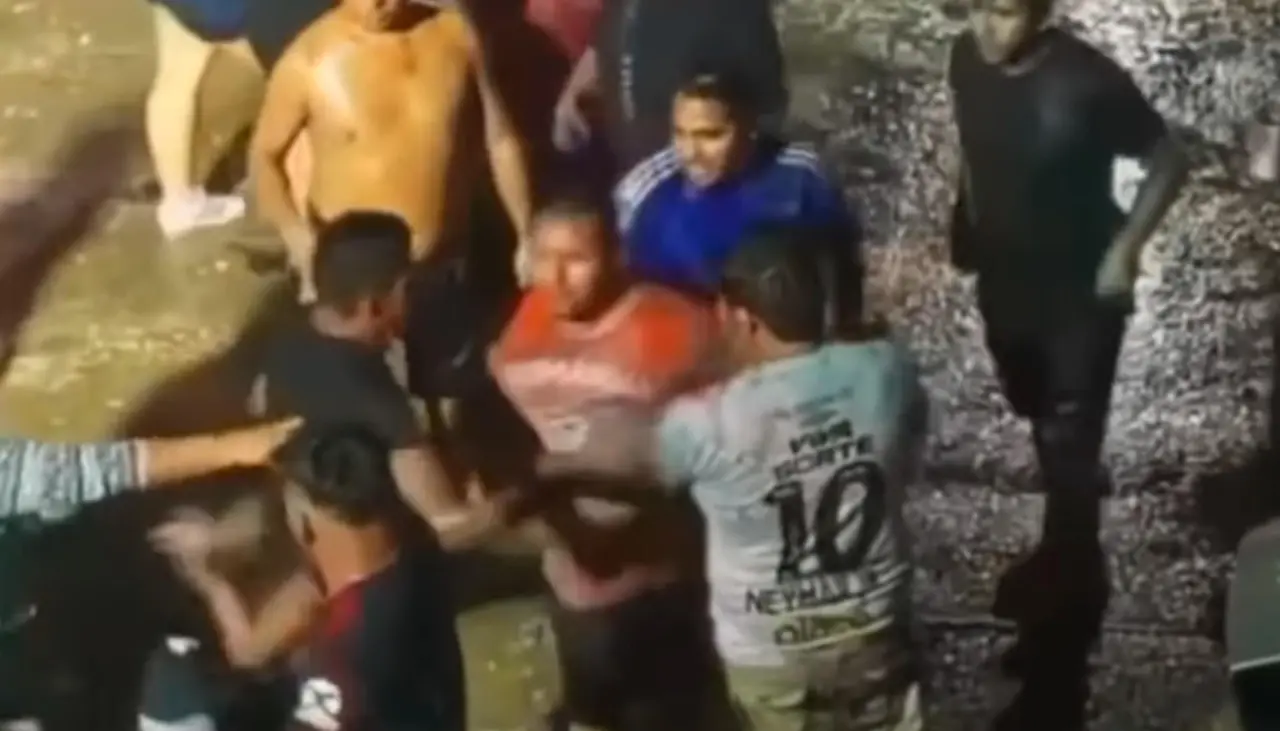 Video: Reportan una pelea campal en Ivirgarzama en medio de una fiesta popular