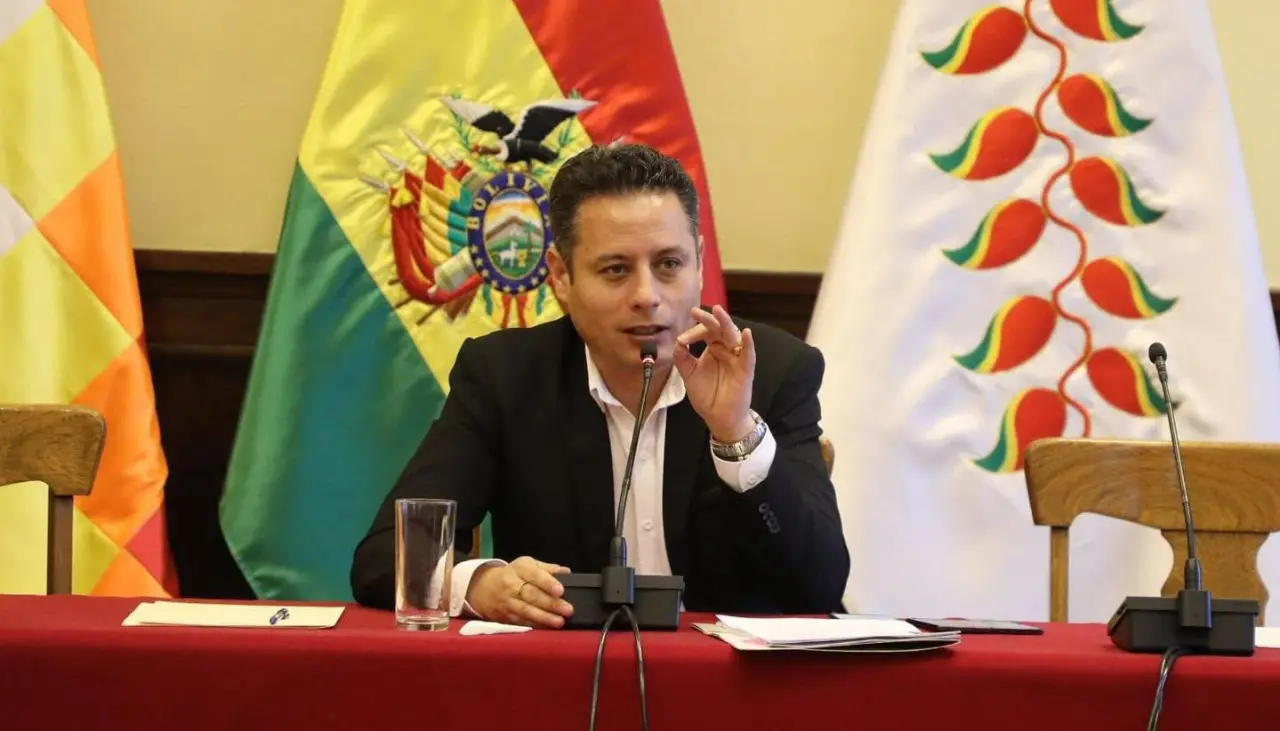 Lara cuestiona creación de Agencia Nacional de Inversiones: “No sé de dónde van a sacar presupuesto”