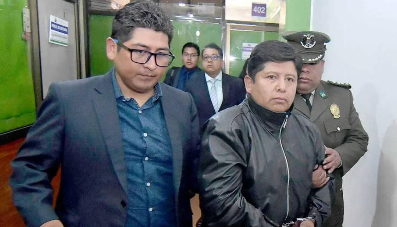 Huarachi deja la cárcel y obtiene detención domiciliaria, según abogado