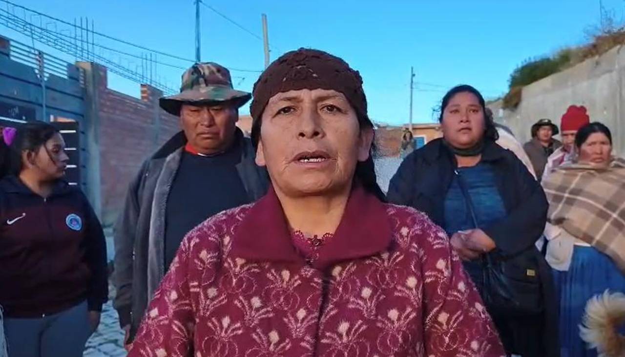 Reportan la aprehensión de dirigente vecinal acusado de impulsar los bloqueos en La Paz 