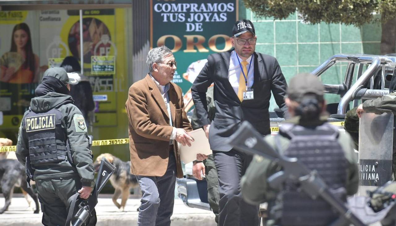 Montaño desvincula al fiscal asignado para tomar declaración a Mariaca, Zeballos e Irusta en la Felcn de El Alto