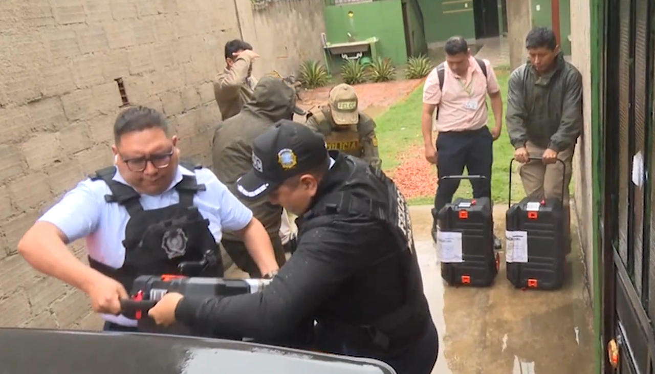 Fiscalía apela decisión judicial de liberar a último detenido por incautación de oro en Viru Viru